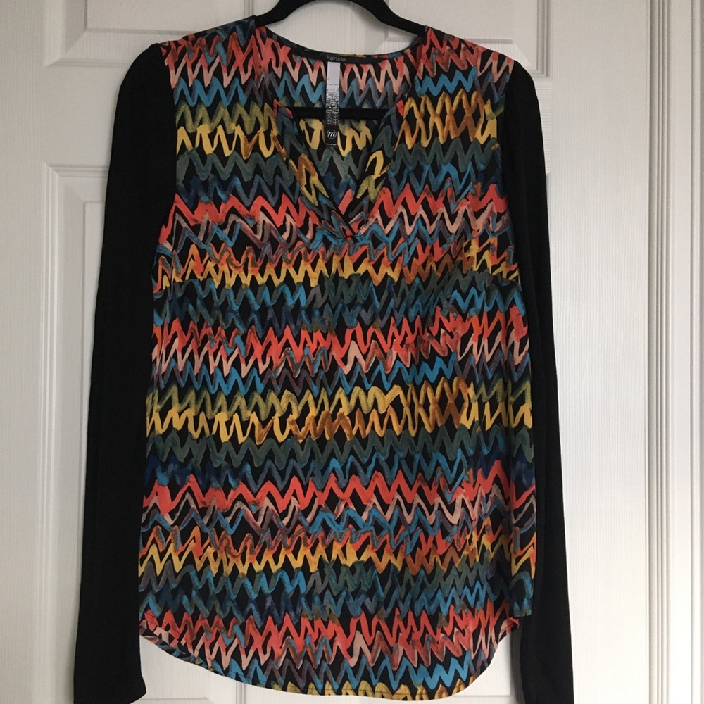 Kenzie  medium v neck long sleeves shirt